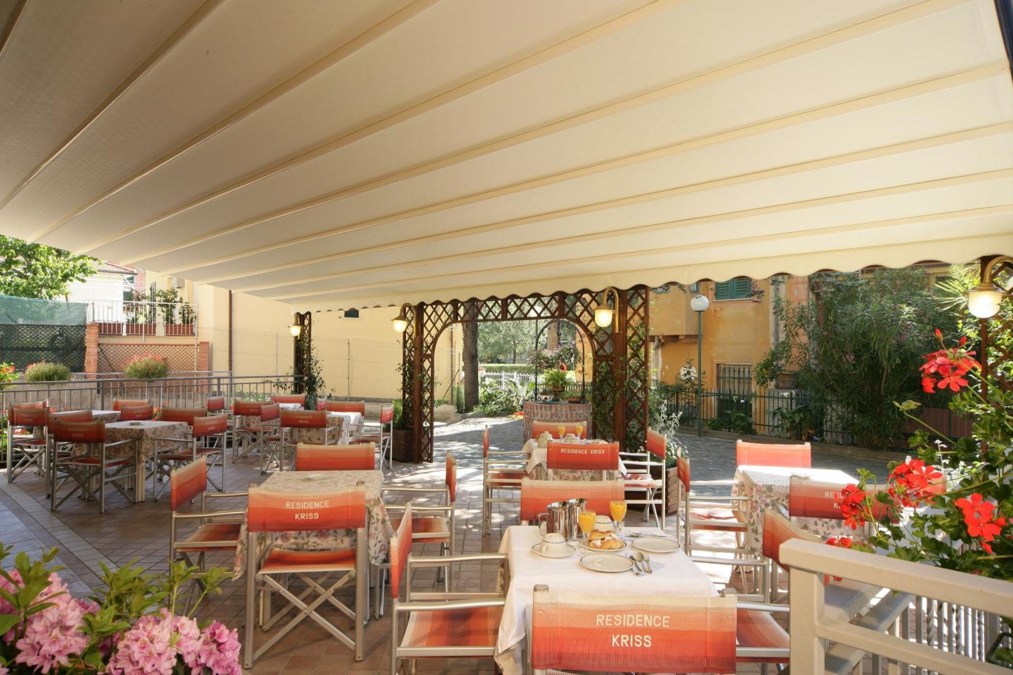 דייבה מרינה Residence Hotel Kriss מראה חיצוני תמונה