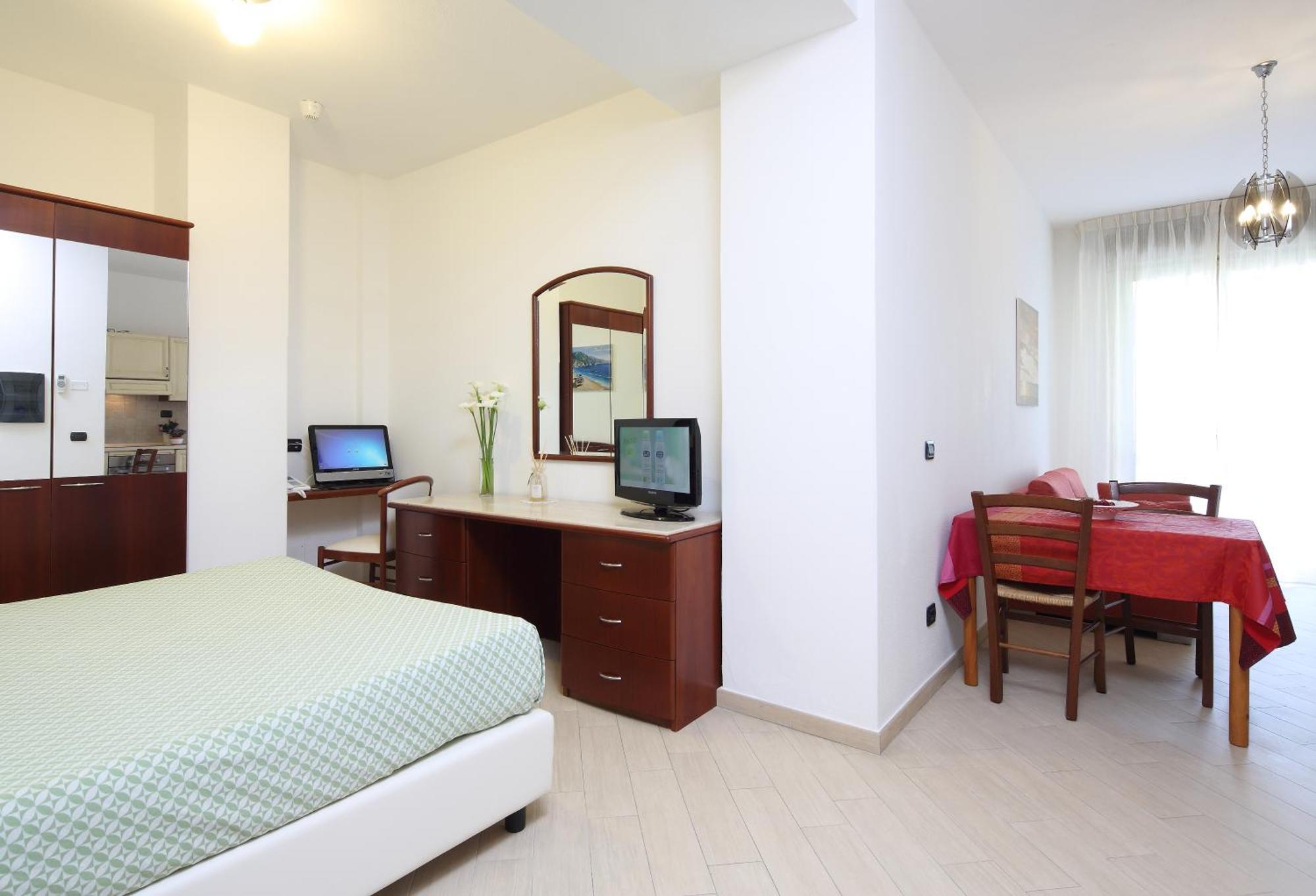דייבה מרינה Residence Hotel Kriss מראה חיצוני תמונה