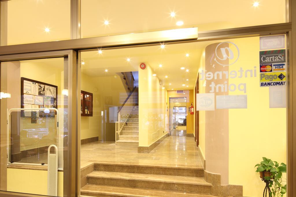 דייבה מרינה Residence Hotel Kriss מראה חיצוני תמונה