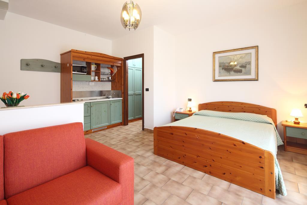 דייבה מרינה Residence Hotel Kriss מראה חיצוני תמונה
