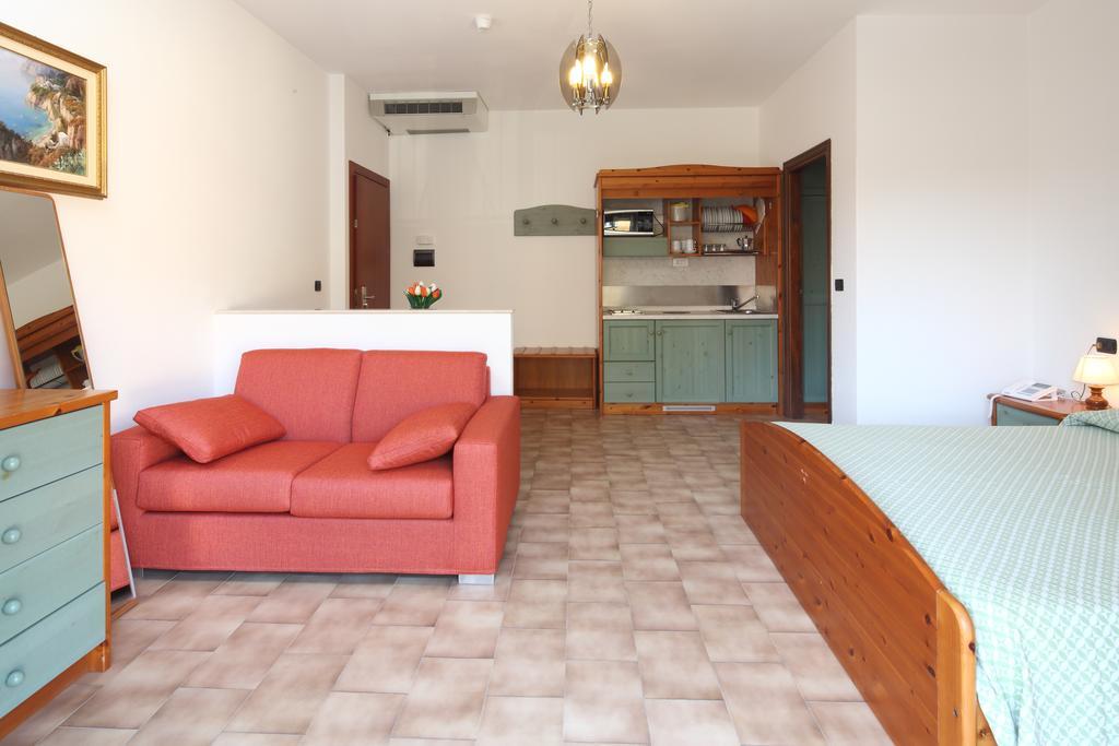 דייבה מרינה Residence Hotel Kriss מראה חיצוני תמונה