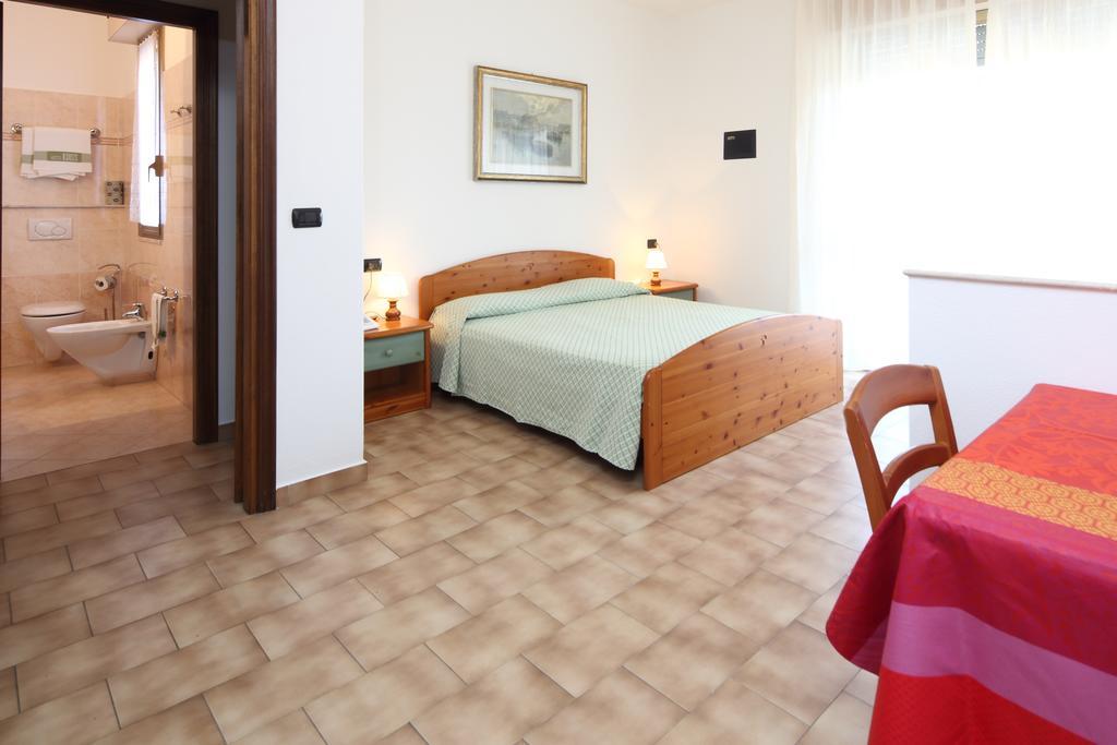 דייבה מרינה Residence Hotel Kriss מראה חיצוני תמונה