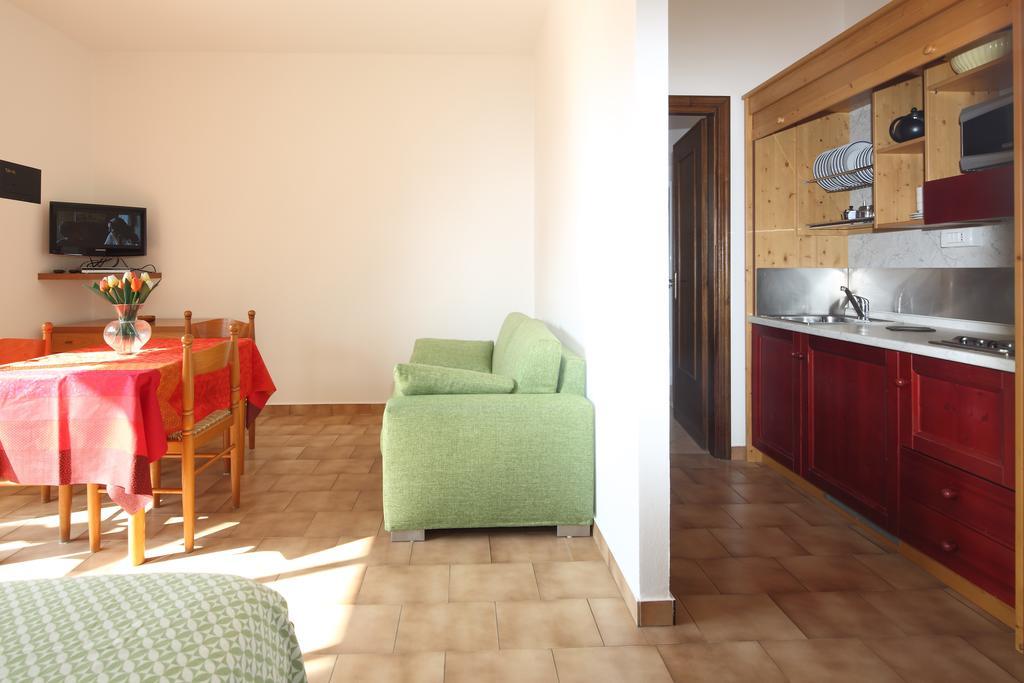 דייבה מרינה Residence Hotel Kriss מראה חיצוני תמונה
