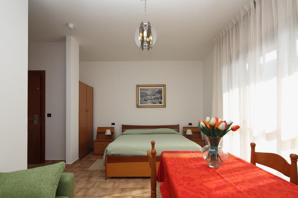 דייבה מרינה Residence Hotel Kriss מראה חיצוני תמונה
