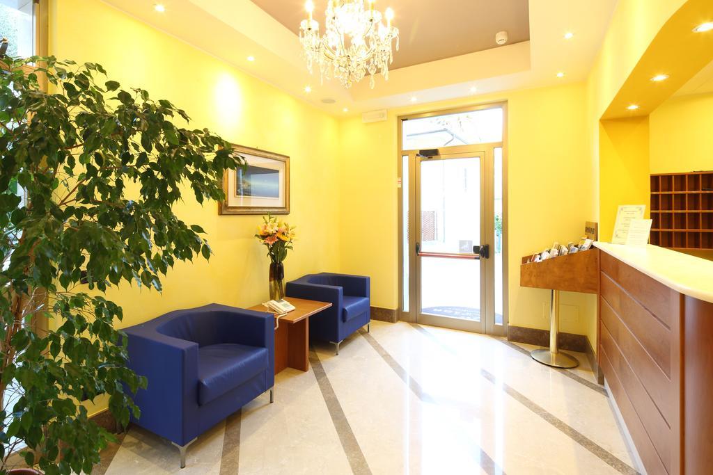 דייבה מרינה Residence Hotel Kriss מראה חיצוני תמונה